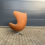 Original Fritz Hansen Egg chair from 1983 in perfect condition, new!! Rustic Cognac Camel Leather