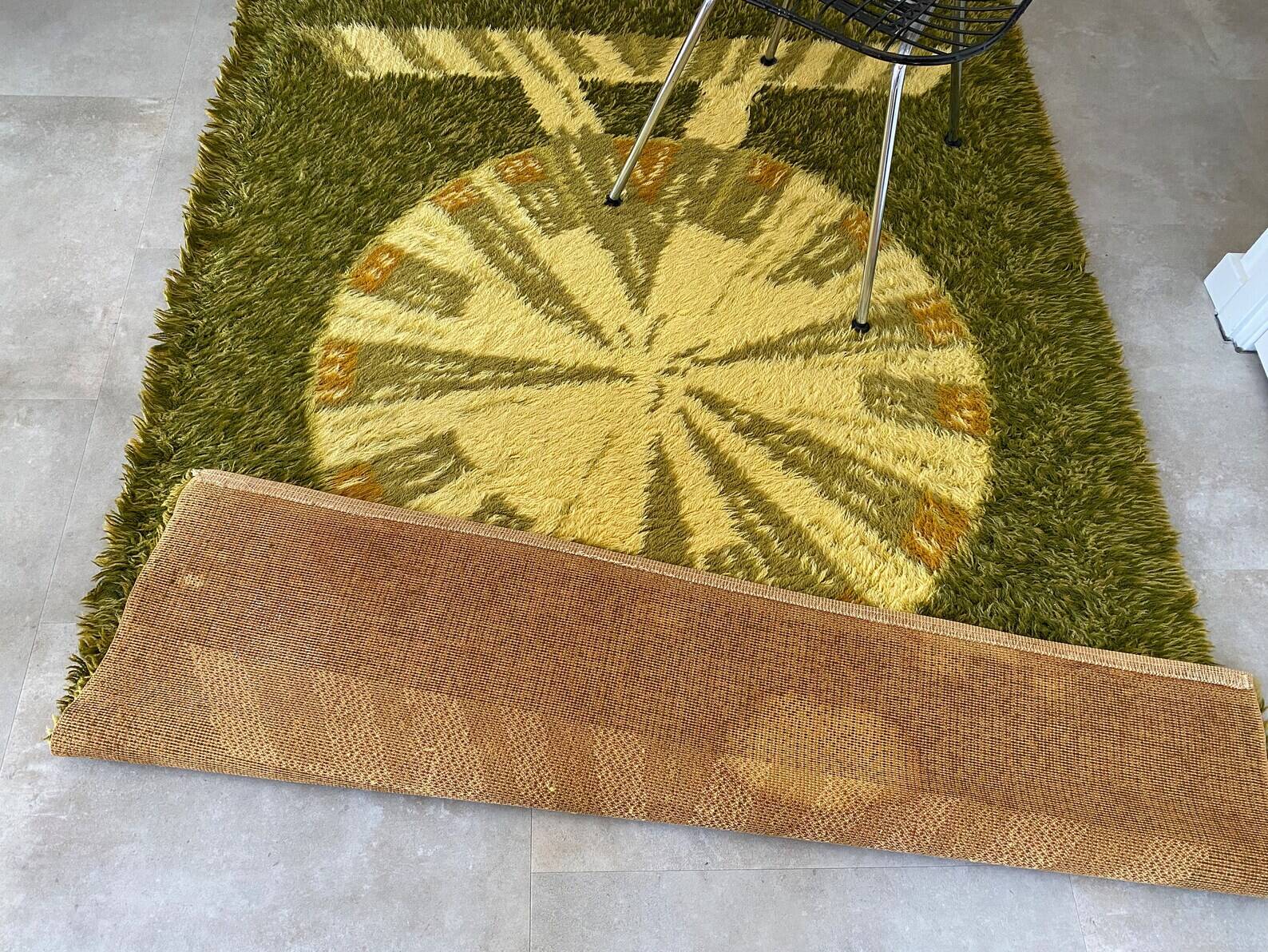 Large green Mid Century Rya rug / carpet