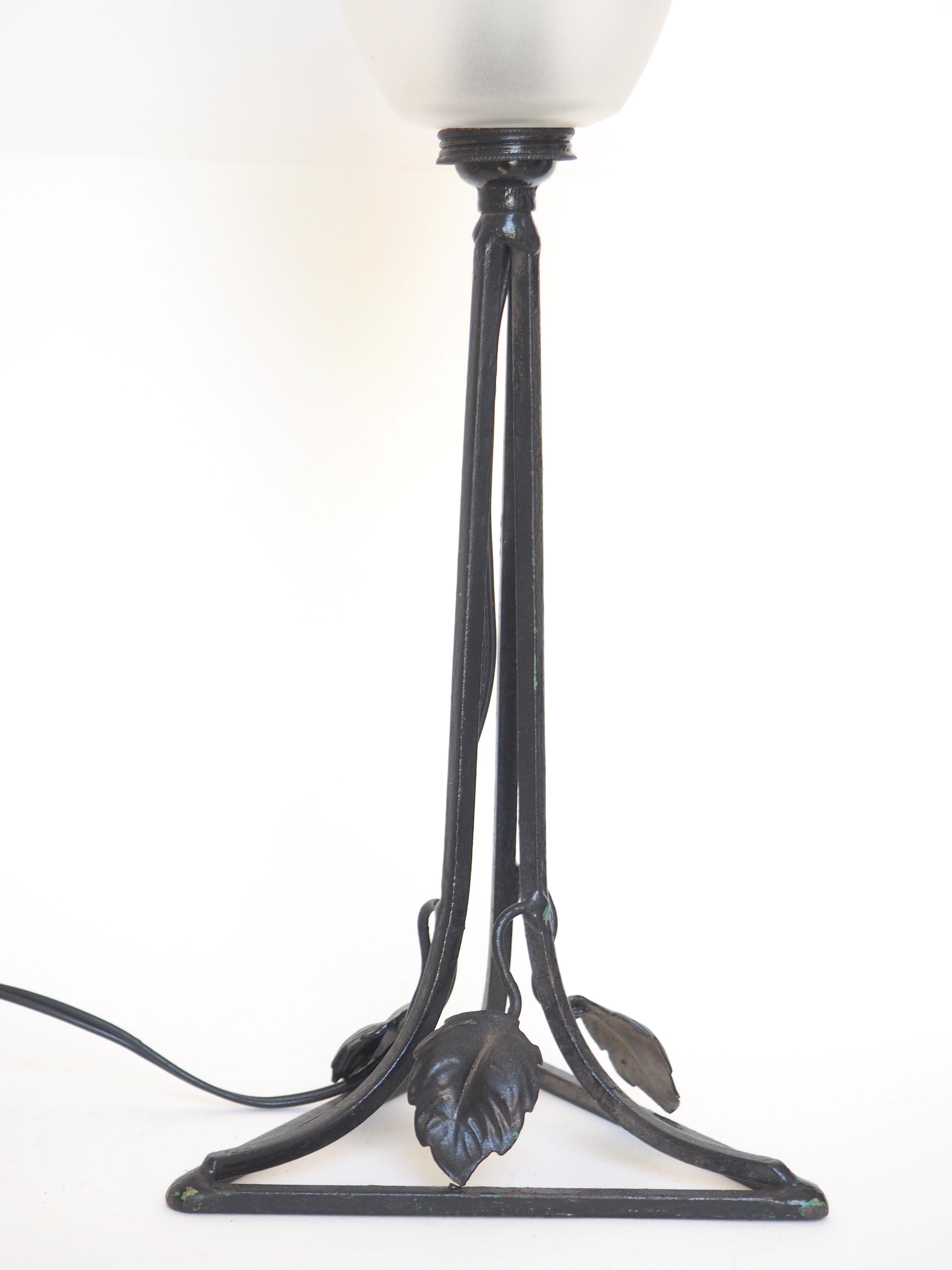 Lampe art nouveau opaline
