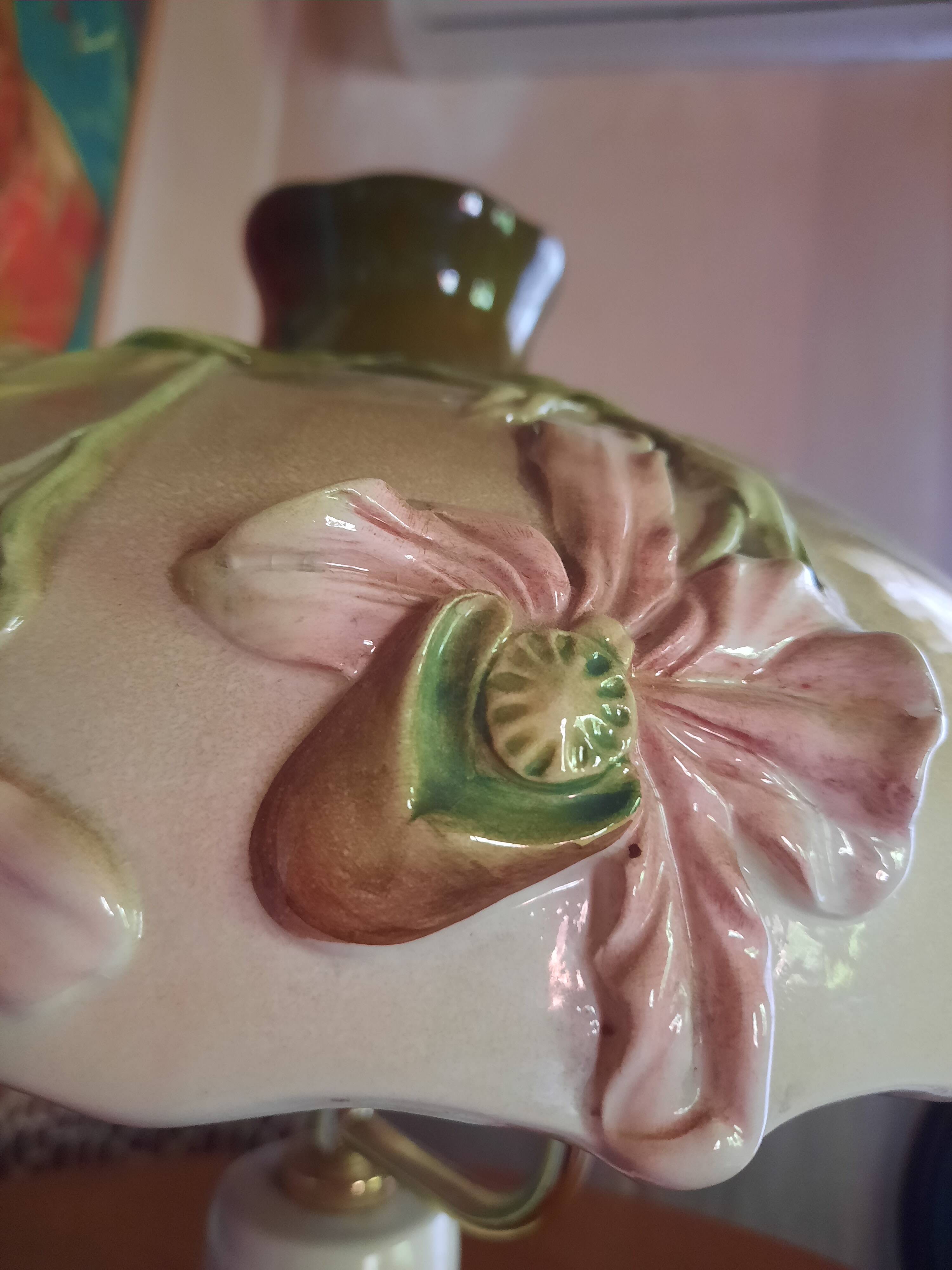 Orchid-patterned earthenware table lamp