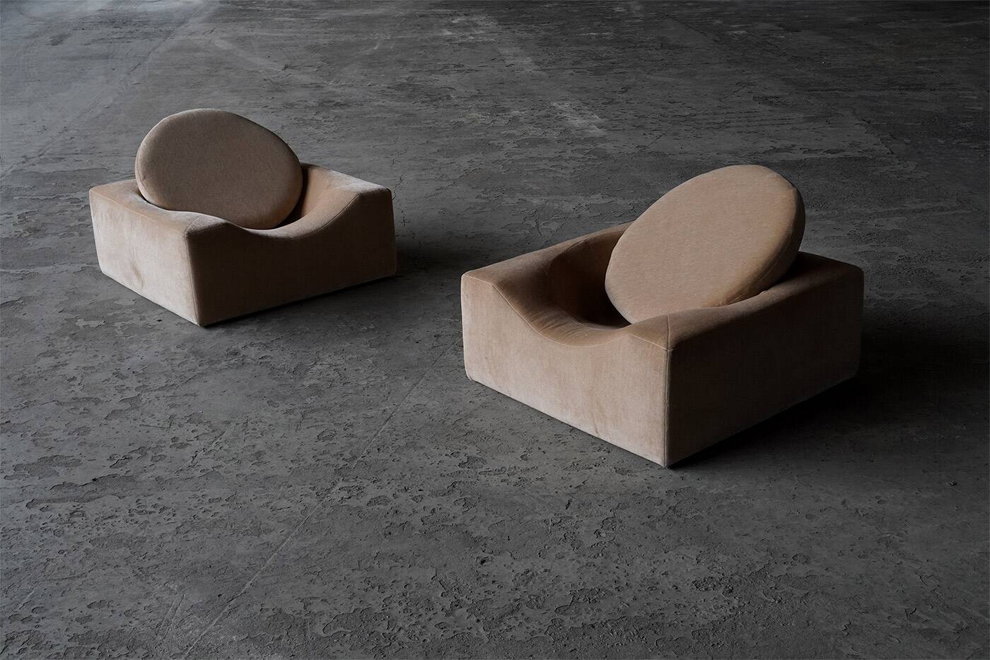 Pair of modernist lounge chairs, France 1970s