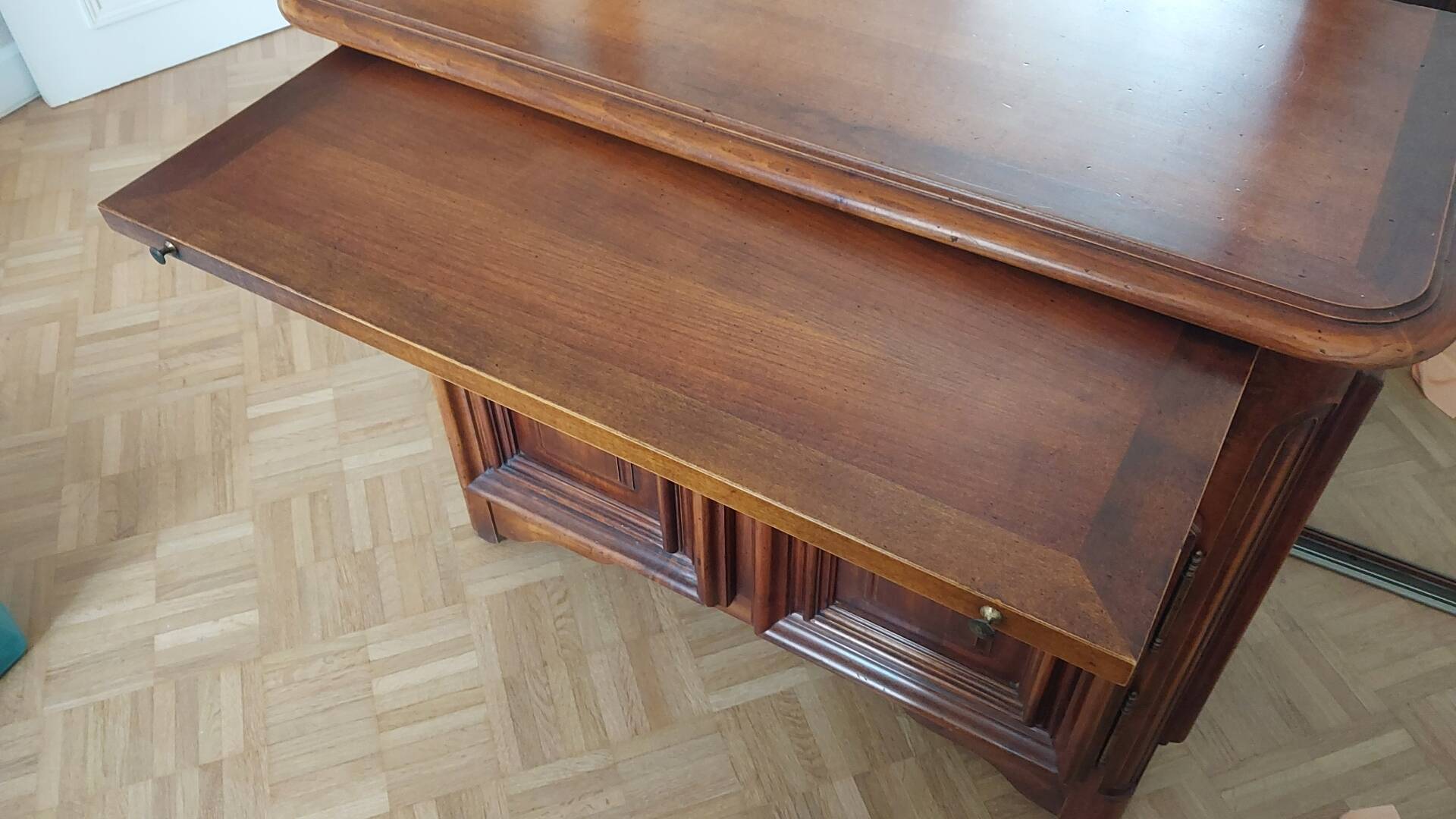 Small storage unit
