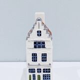 Miniature ceramic house of the Canal des Princes (Amsterdam, Netherlands). In perfect condition.