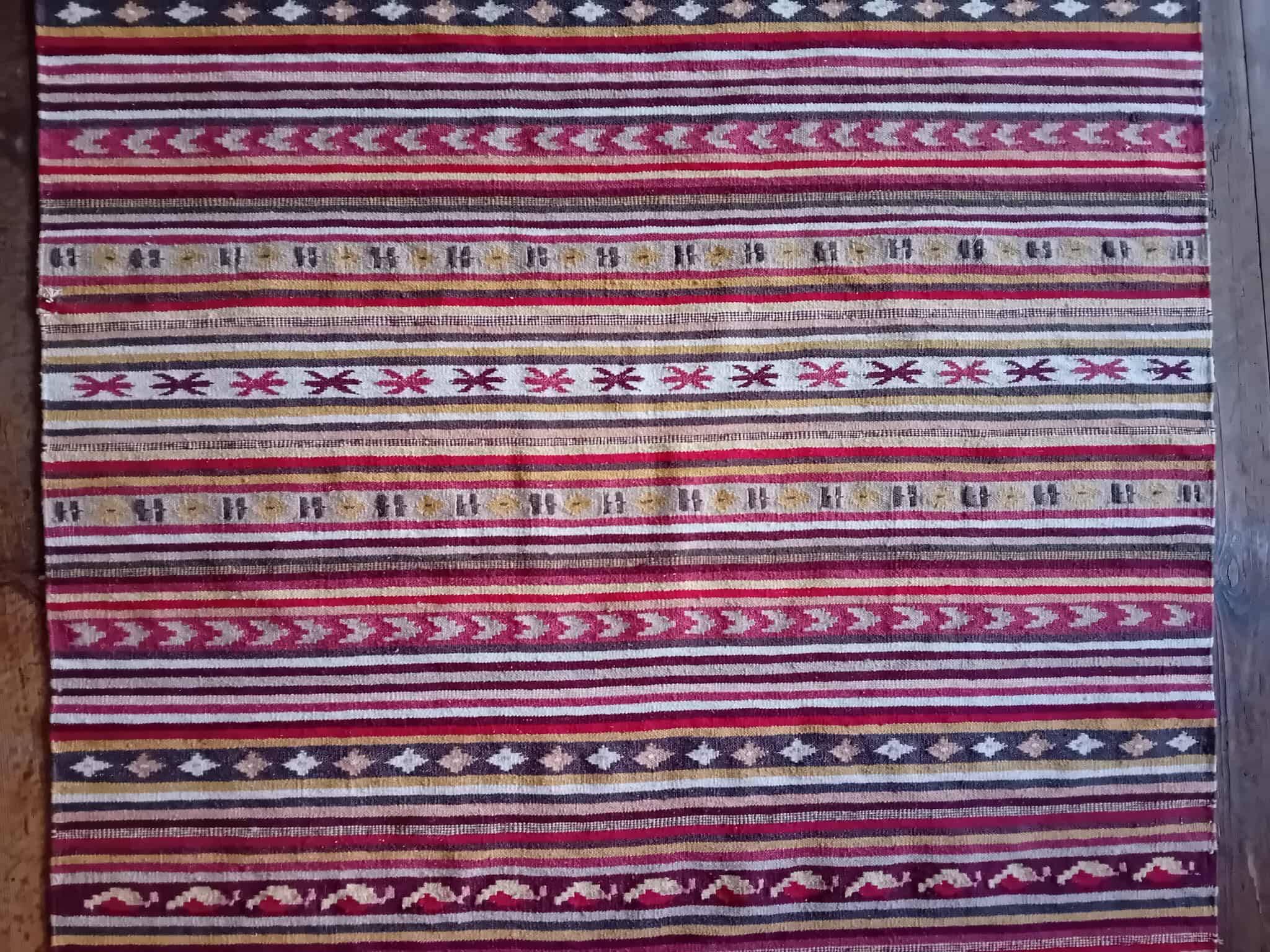 Handmade Indian Kilim 200x142cm