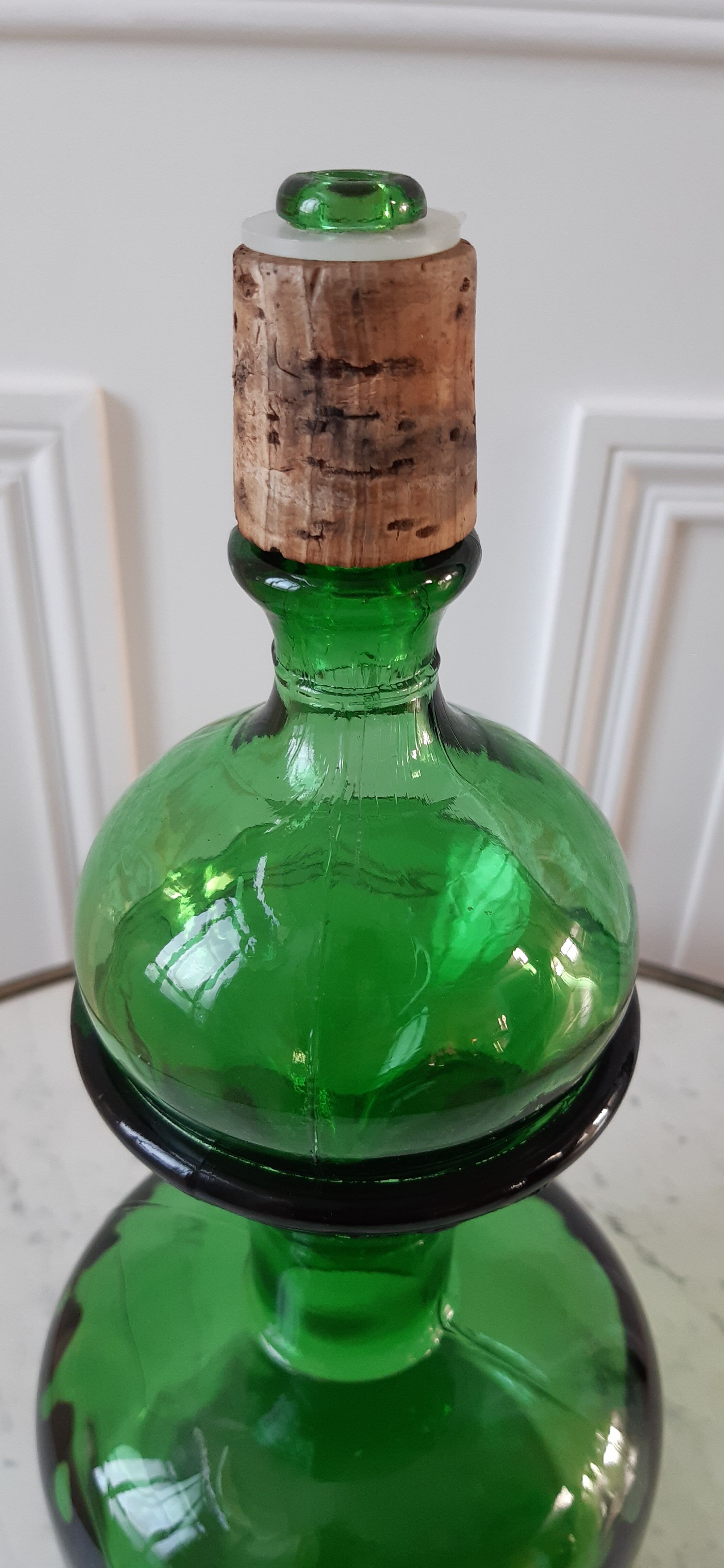 Carafe italienne en verre vert années 70