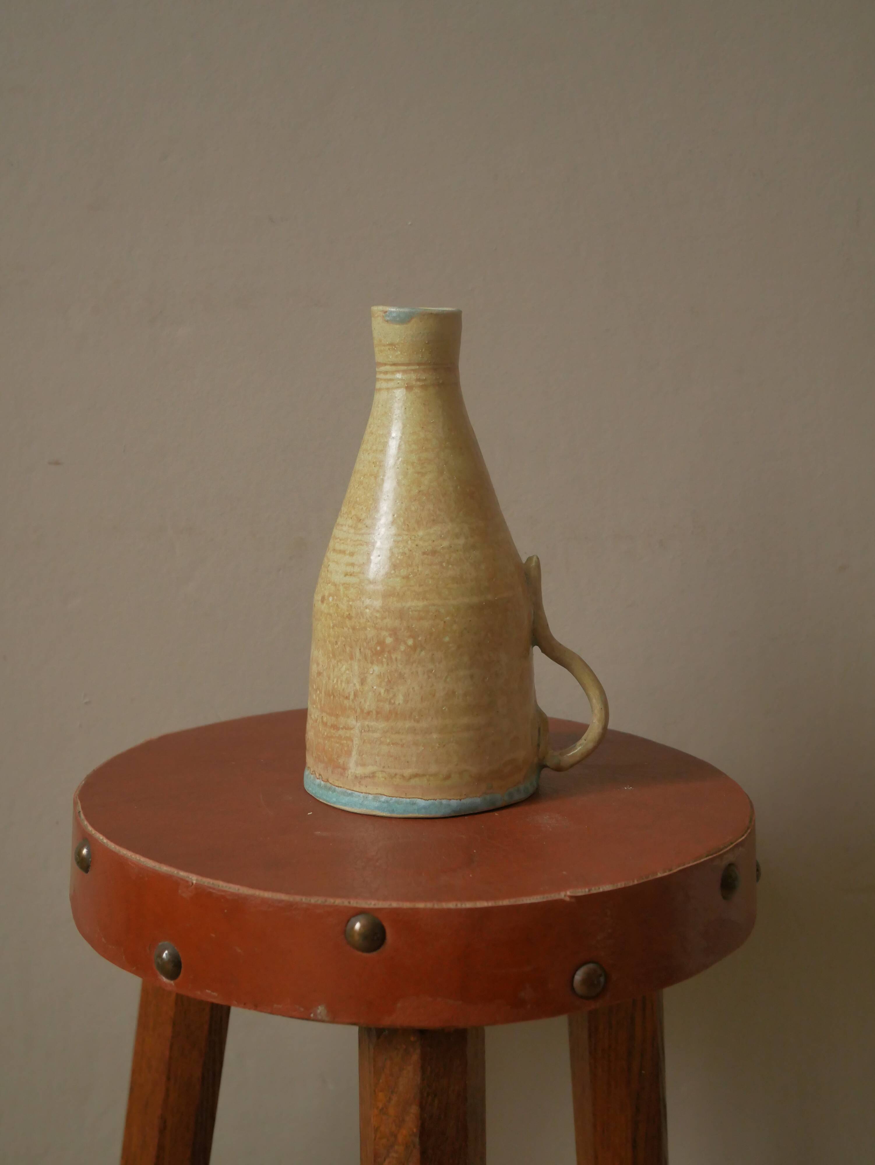 Vase soliflore in ceramic handmade pottery artisanal manufacturing contemporary design
