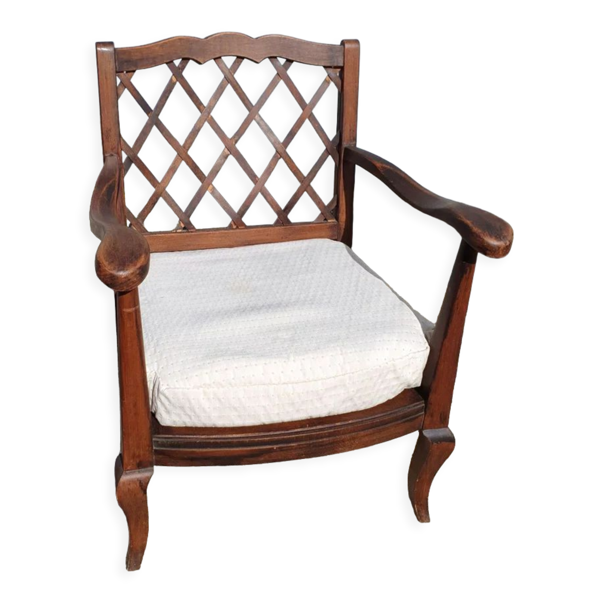 Armchair back with braces