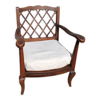 Armchair back with braces