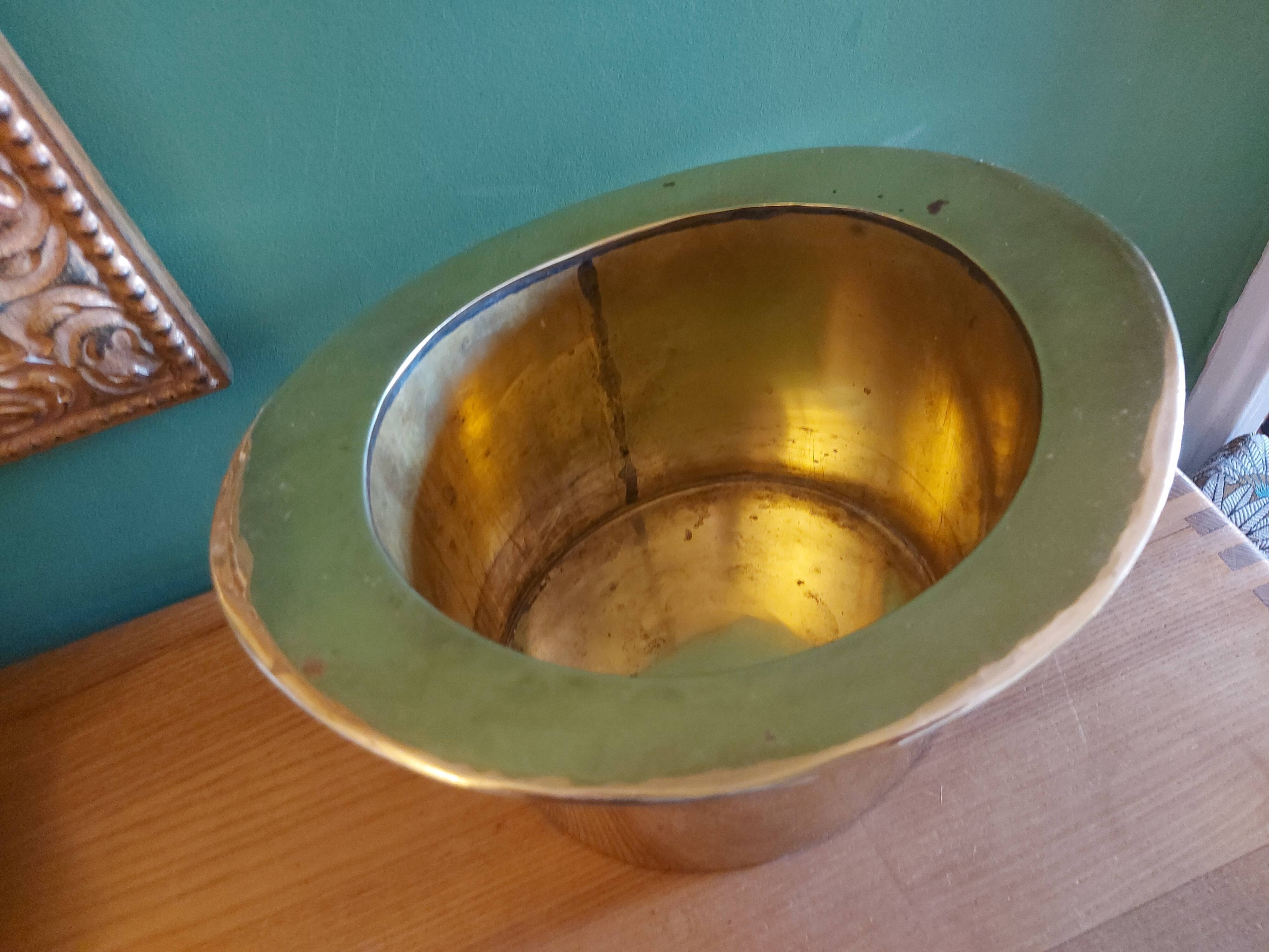 Champagne bucket hat in gilded brass