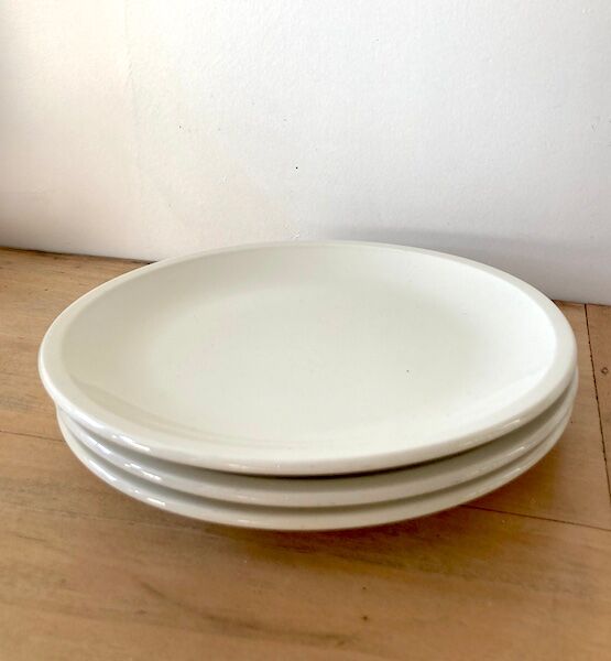 3 Flat beige plates Bauscher Weiden