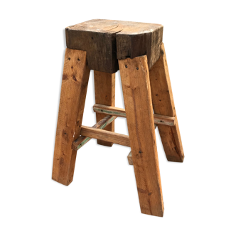 Brutalist tabouret