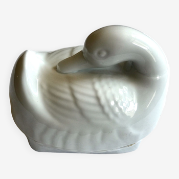 Porcelain duck fire dish with lid