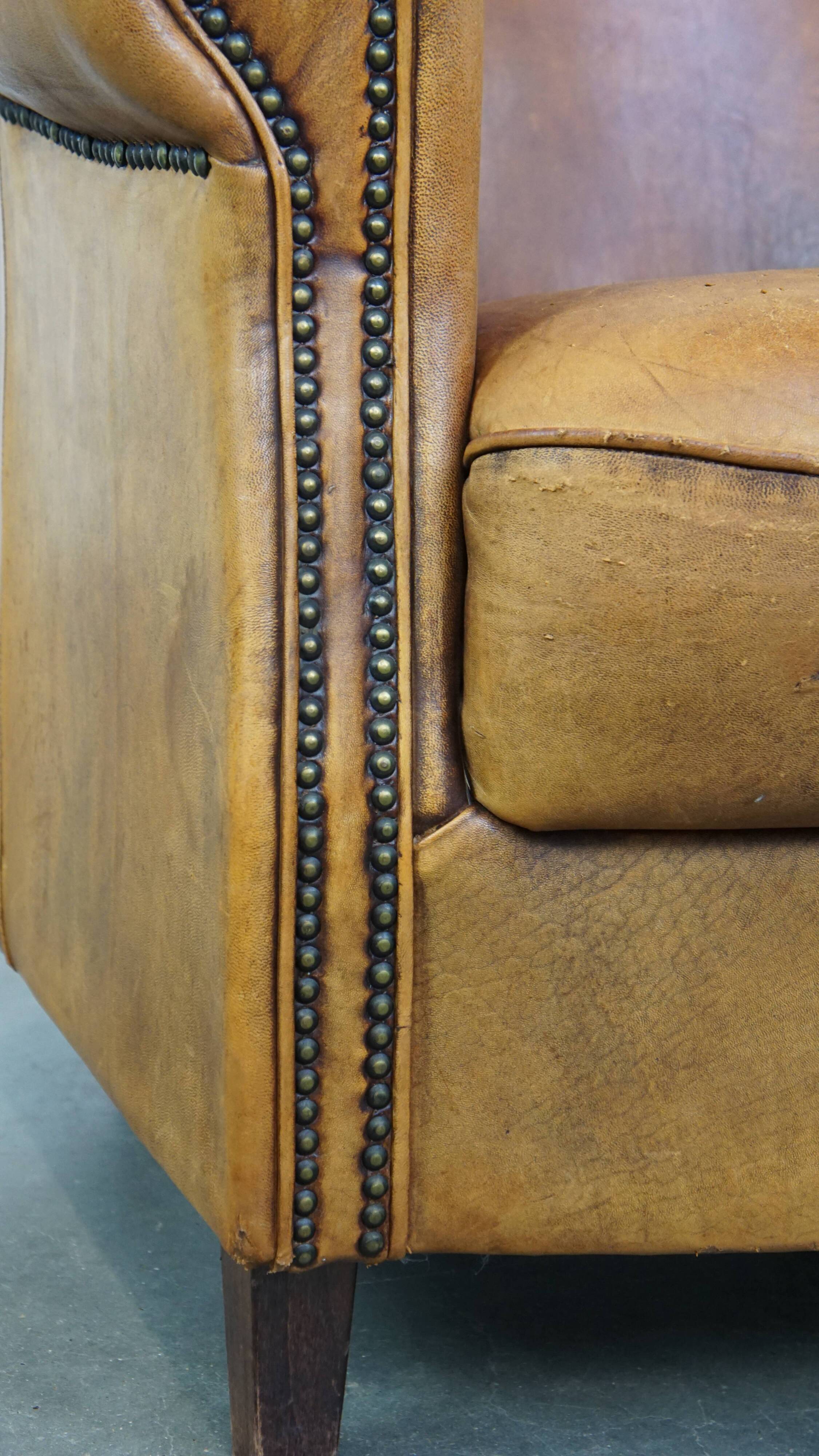 Fauteuil club vintage en cuir de mouton cognac clair