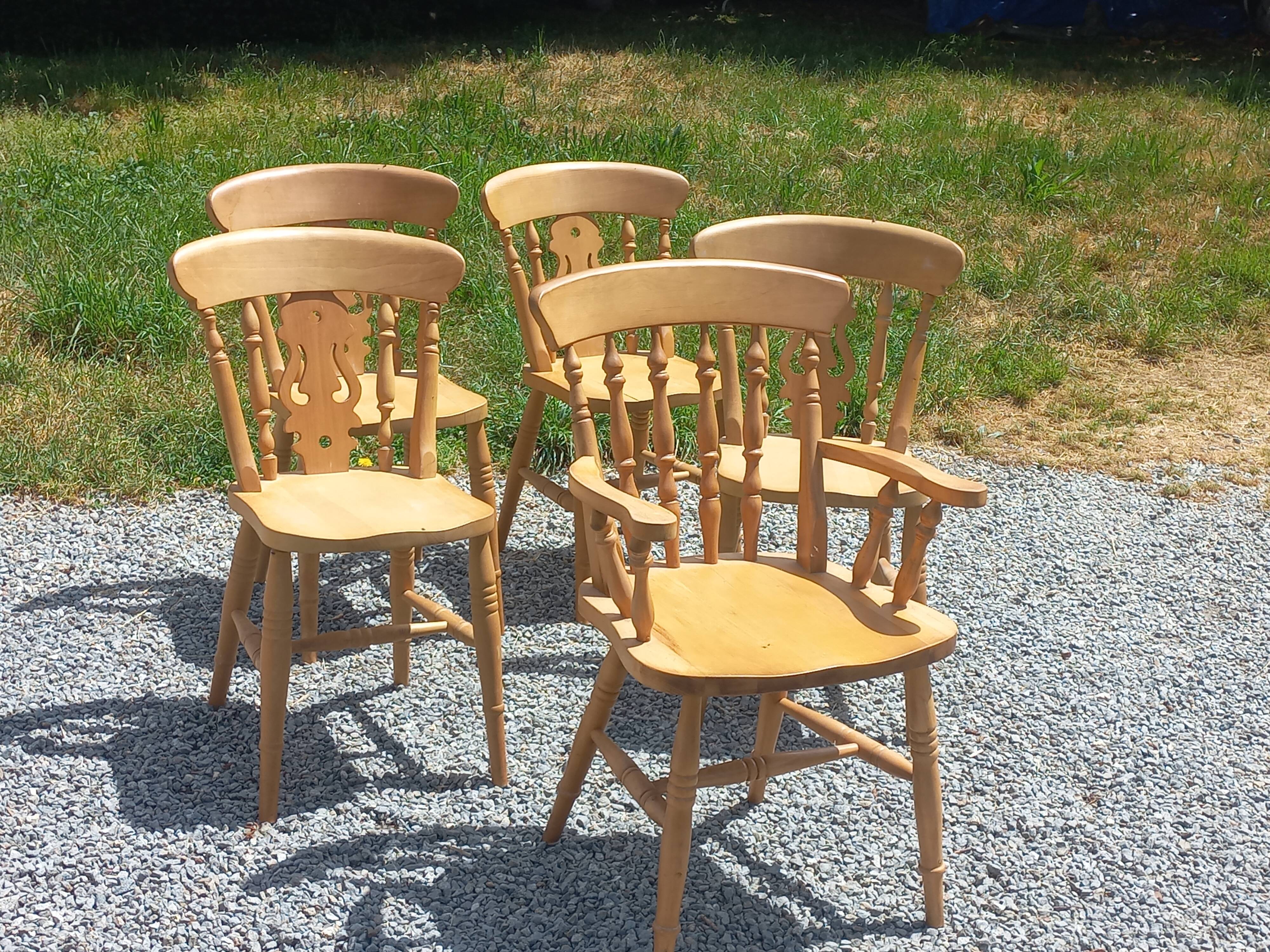 Set of 4 chairs and 1 armchair in mountain style.