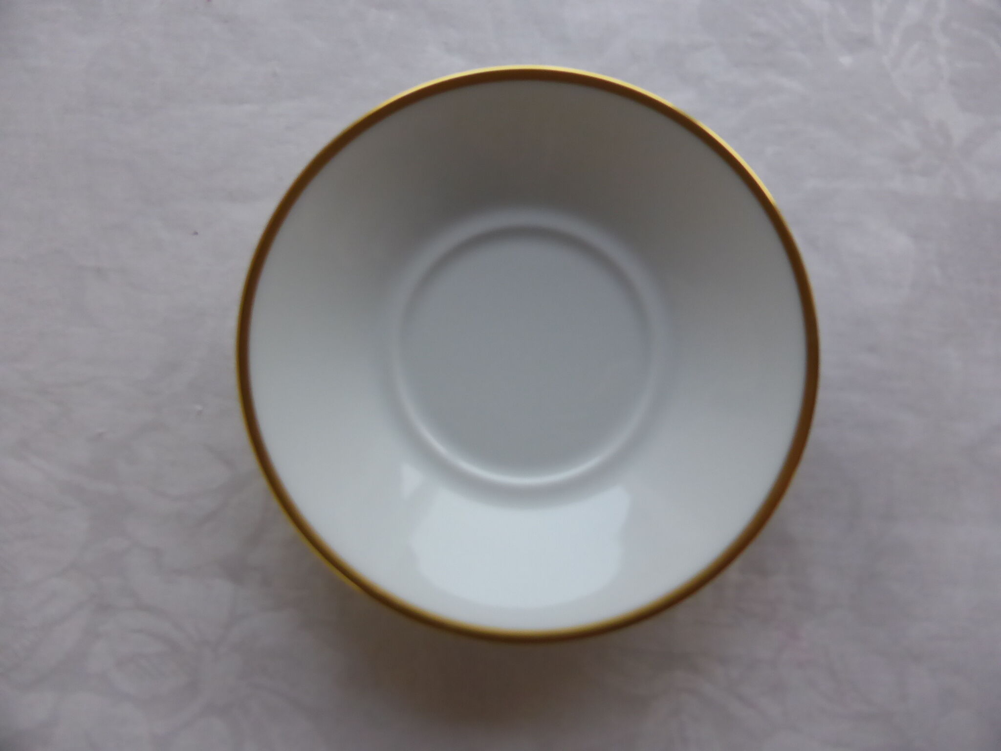 4 tasses à café et soucoupes en porcelaine de Limoges Haviland-modèle Florentine Or