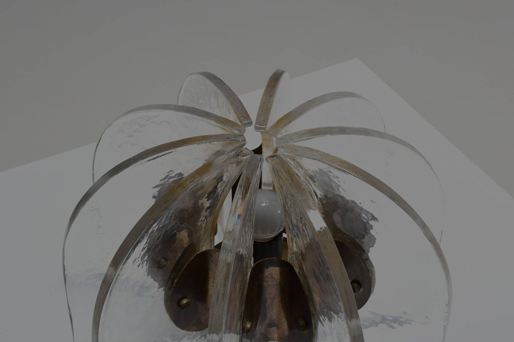 Beautiful Murano glass and brass table lamp, Italy 1950s