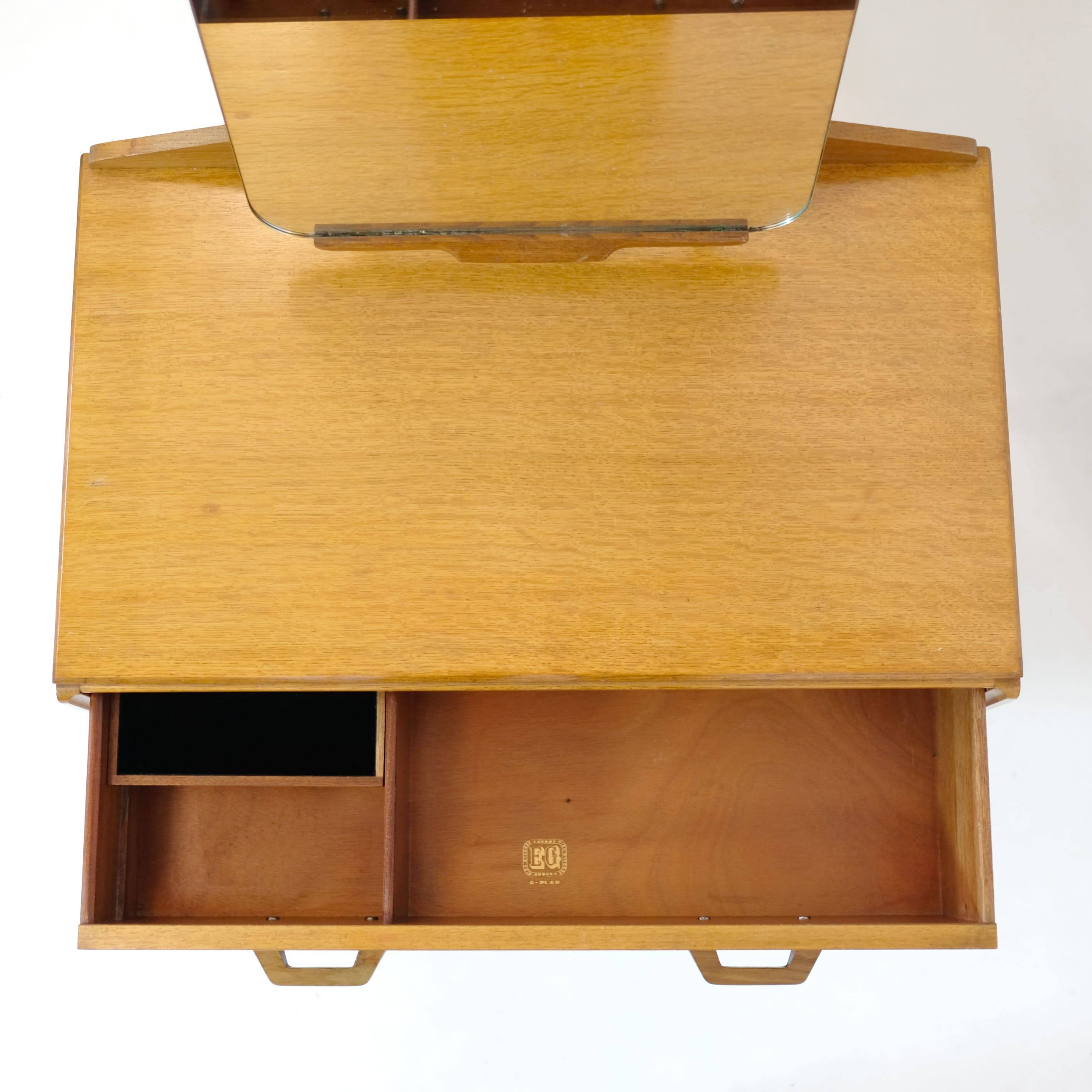 Ernest Gomme for G Plan, hairdresser from the 60s.