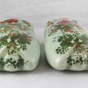 Paire de vases muraux céladon asiatiques, fin 19è siècle