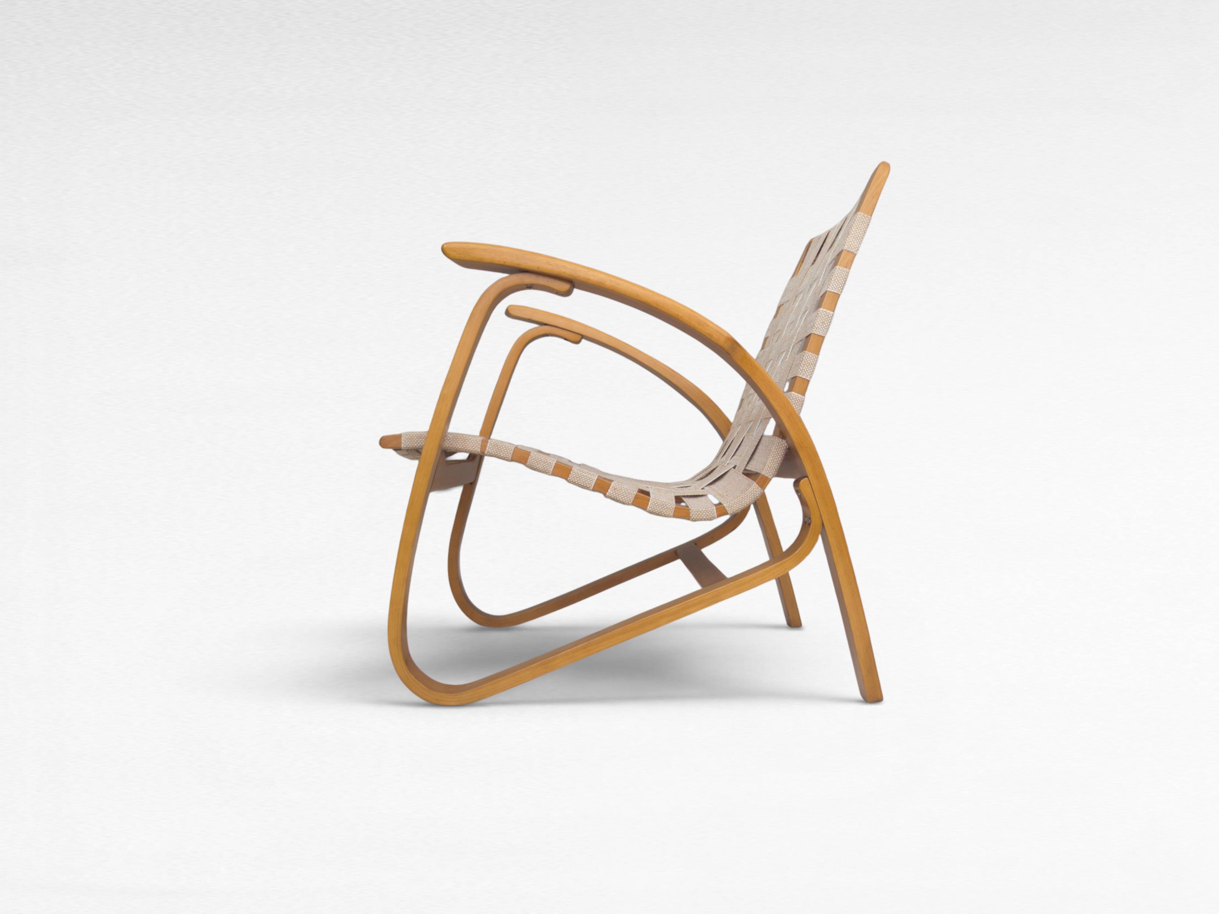Chaise longue sculpturale en bois cintré par Jan Vaněk pour UP Zavody, années 1930.