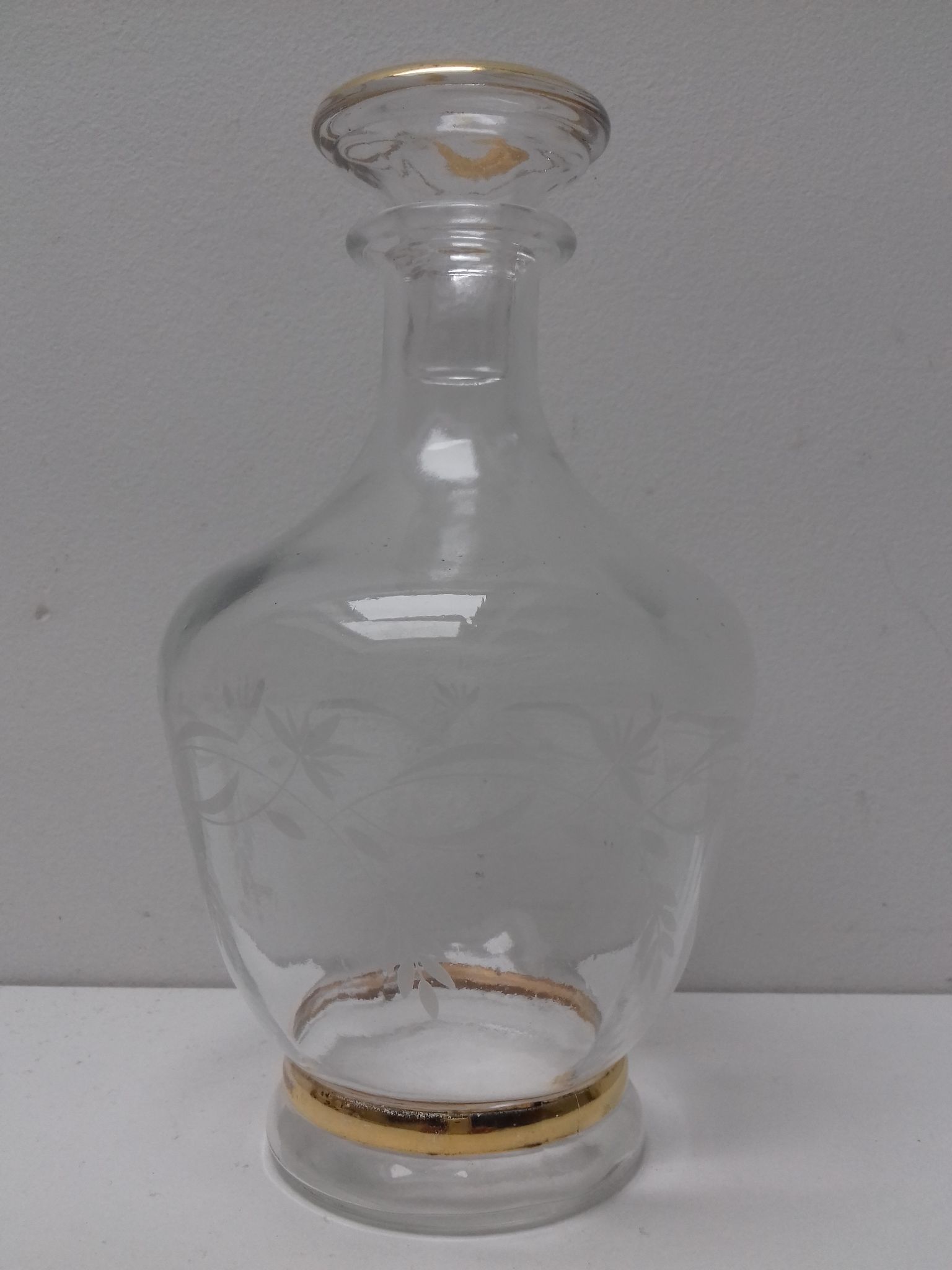 Carafe glass gilded and engraved
