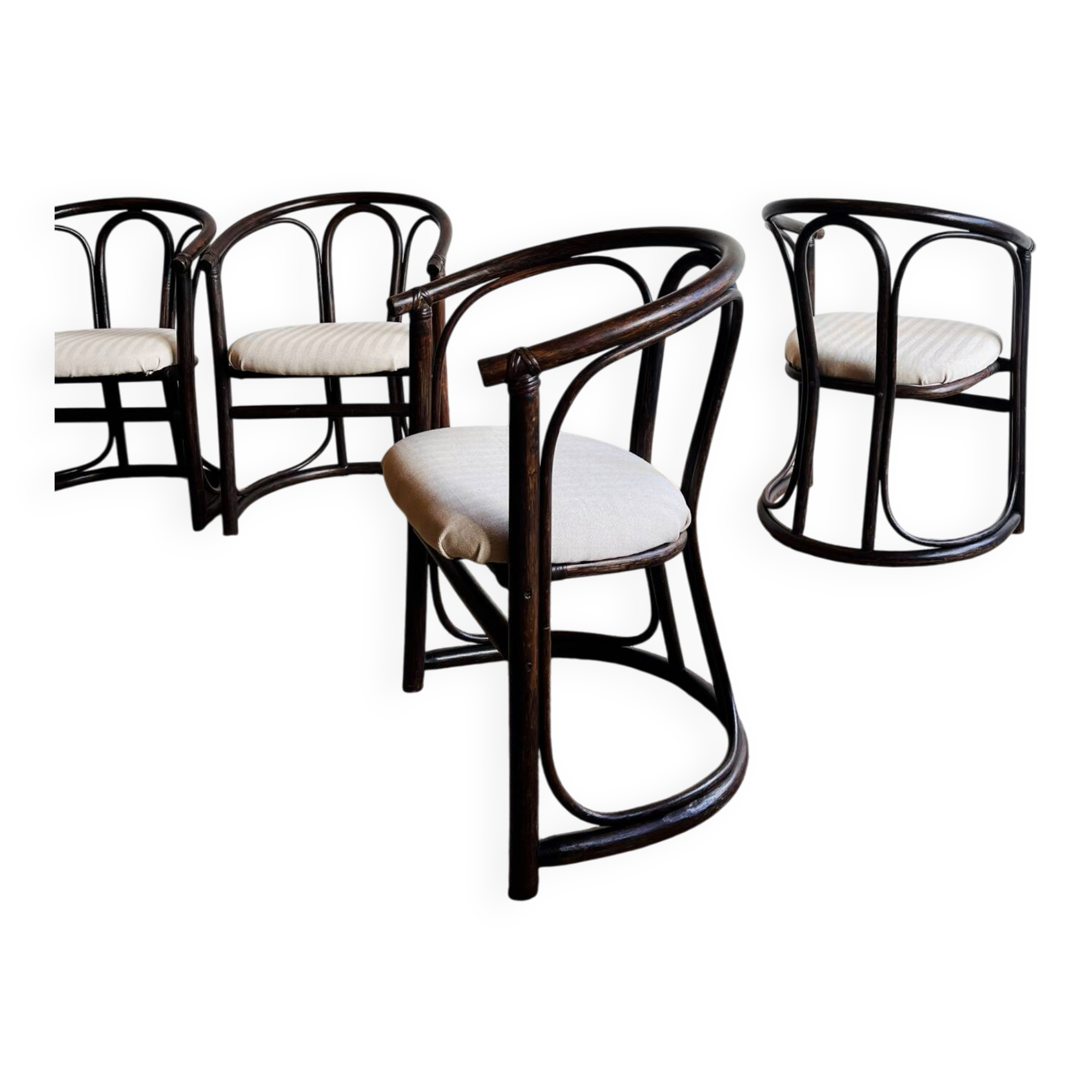 4 Chaise Bambou rotin  modele ‘barrel’ 70’s