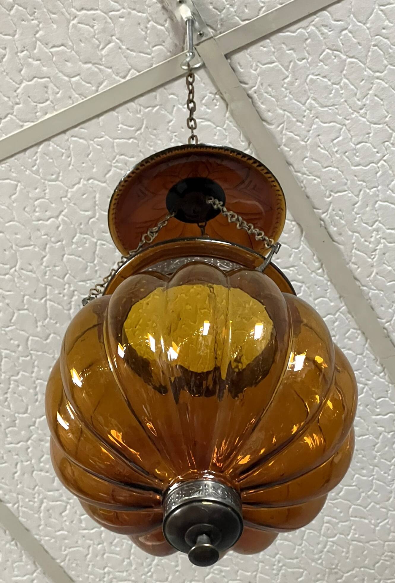 Lanterne orientaliste en verre de Murano vers 1950