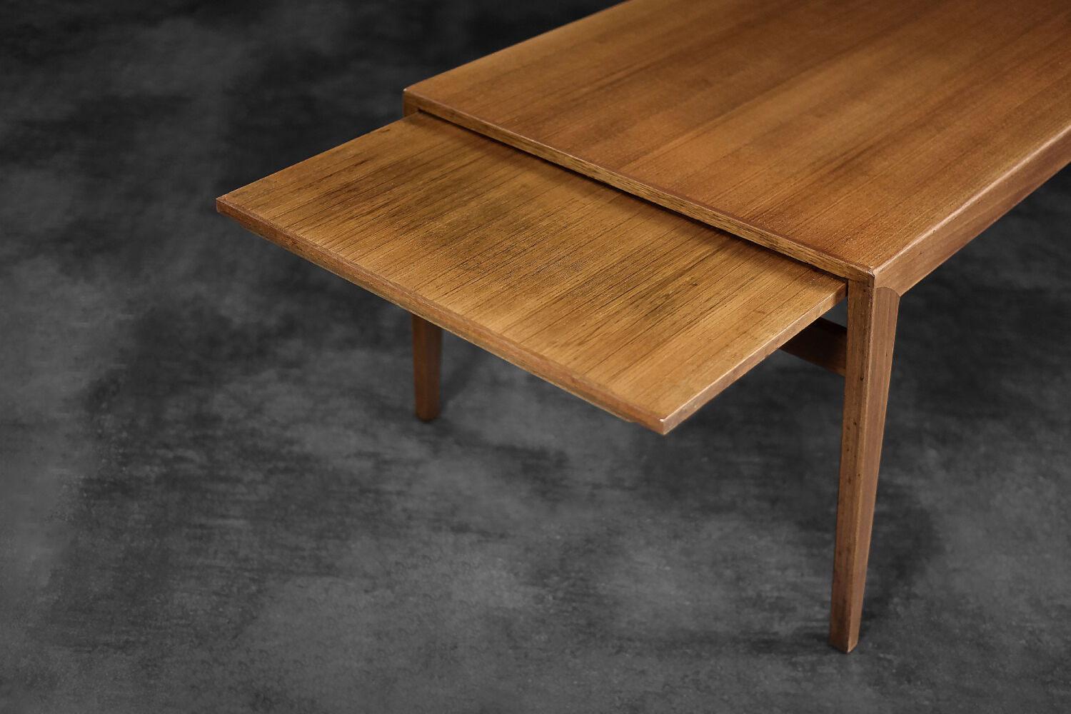 Vintage Classic Mid-Century Scandinavian Modern Teak Coffee Table with Pull-Out Tops