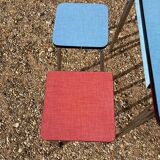 Formica table and 2 stools