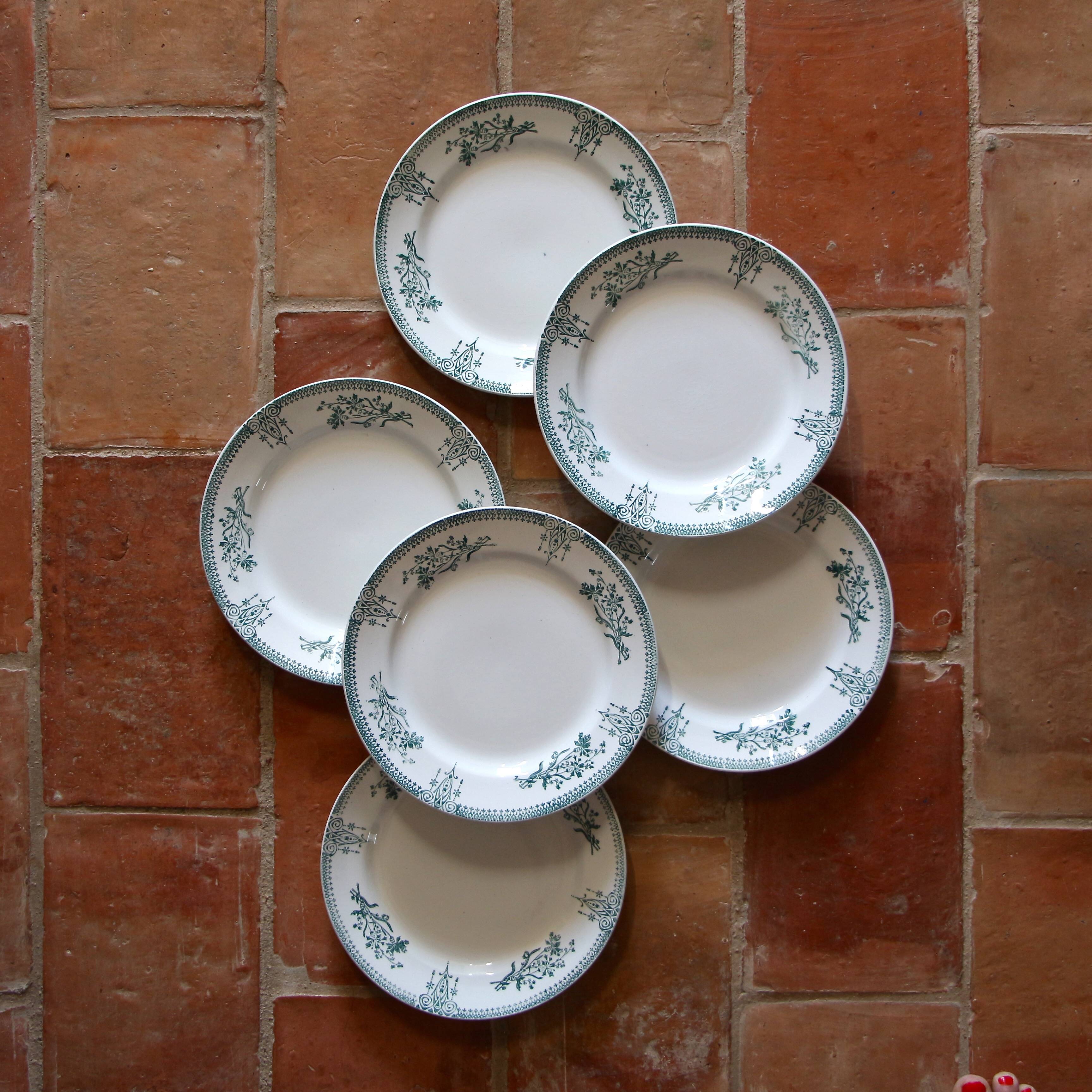 Flat plates Saint Amand