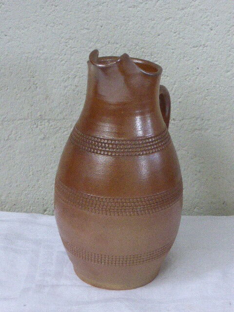 Sandstone pitcher