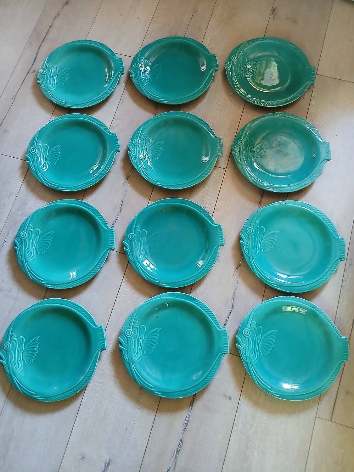 12 vintage zoomorphic dinner plates