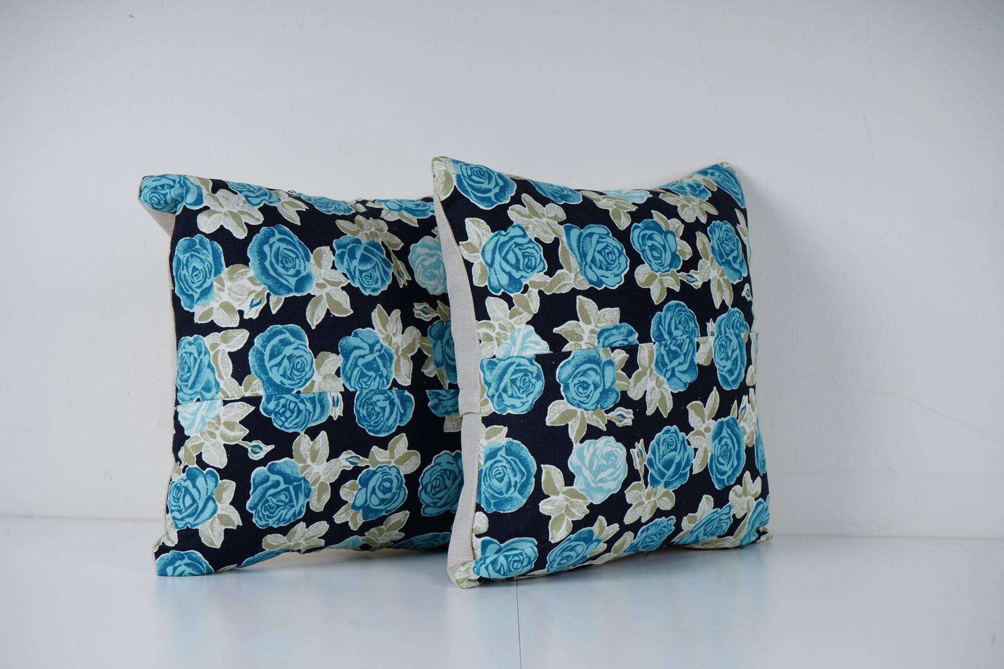 Set of 2 vintage Turkish cushion covers 41x41 cm