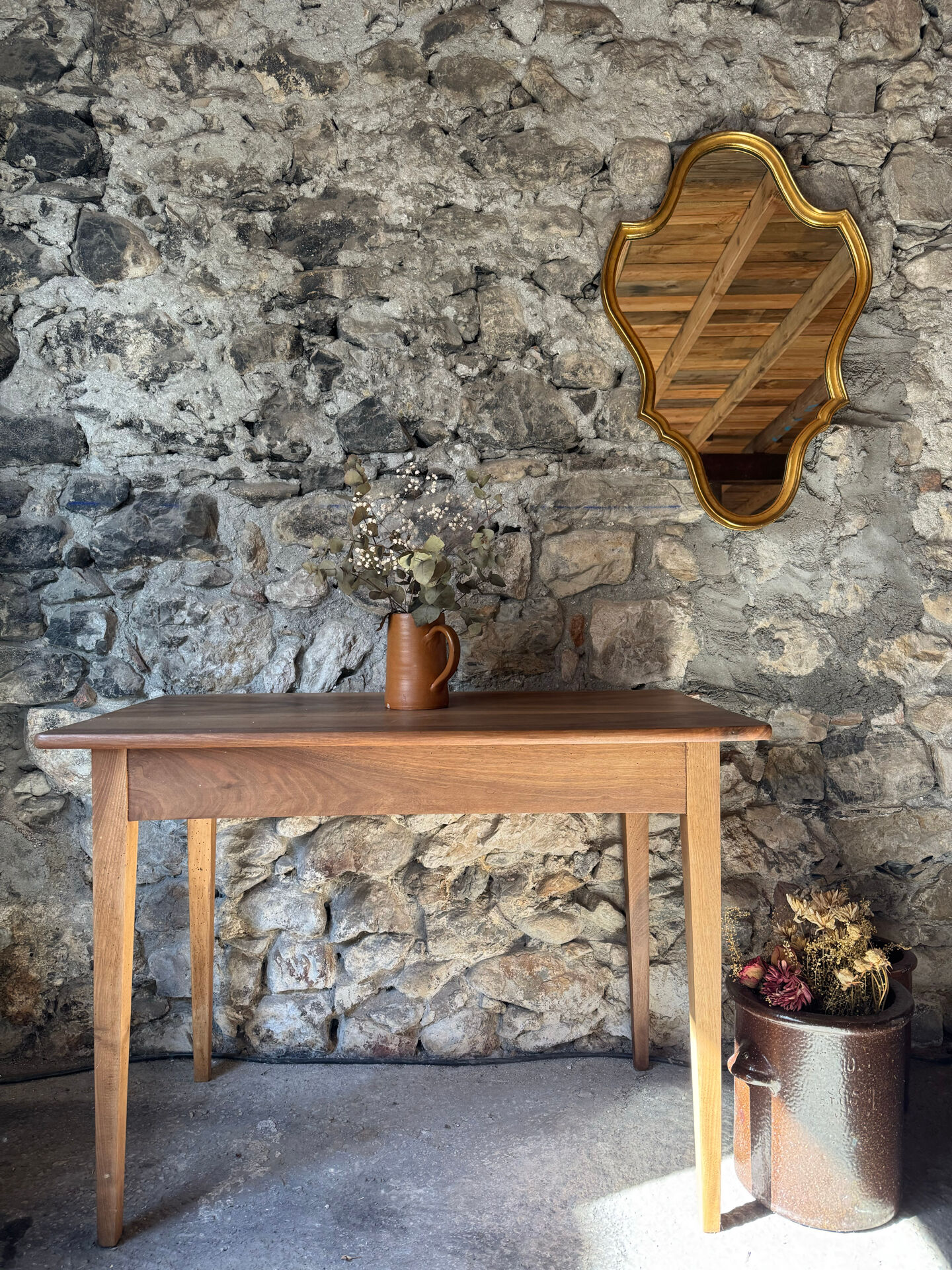 Side table / desk