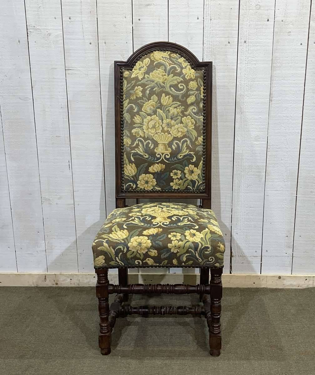 Set of 6 louis xiii beech chairs from the 1950s