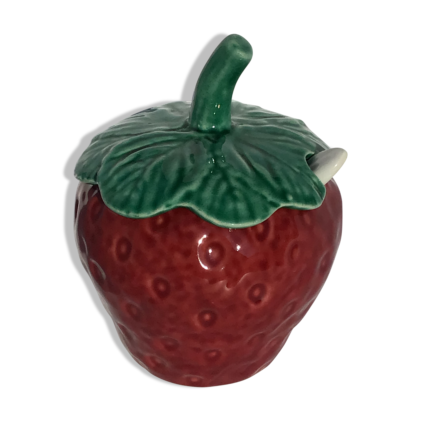 Slurry strawberry jam jar