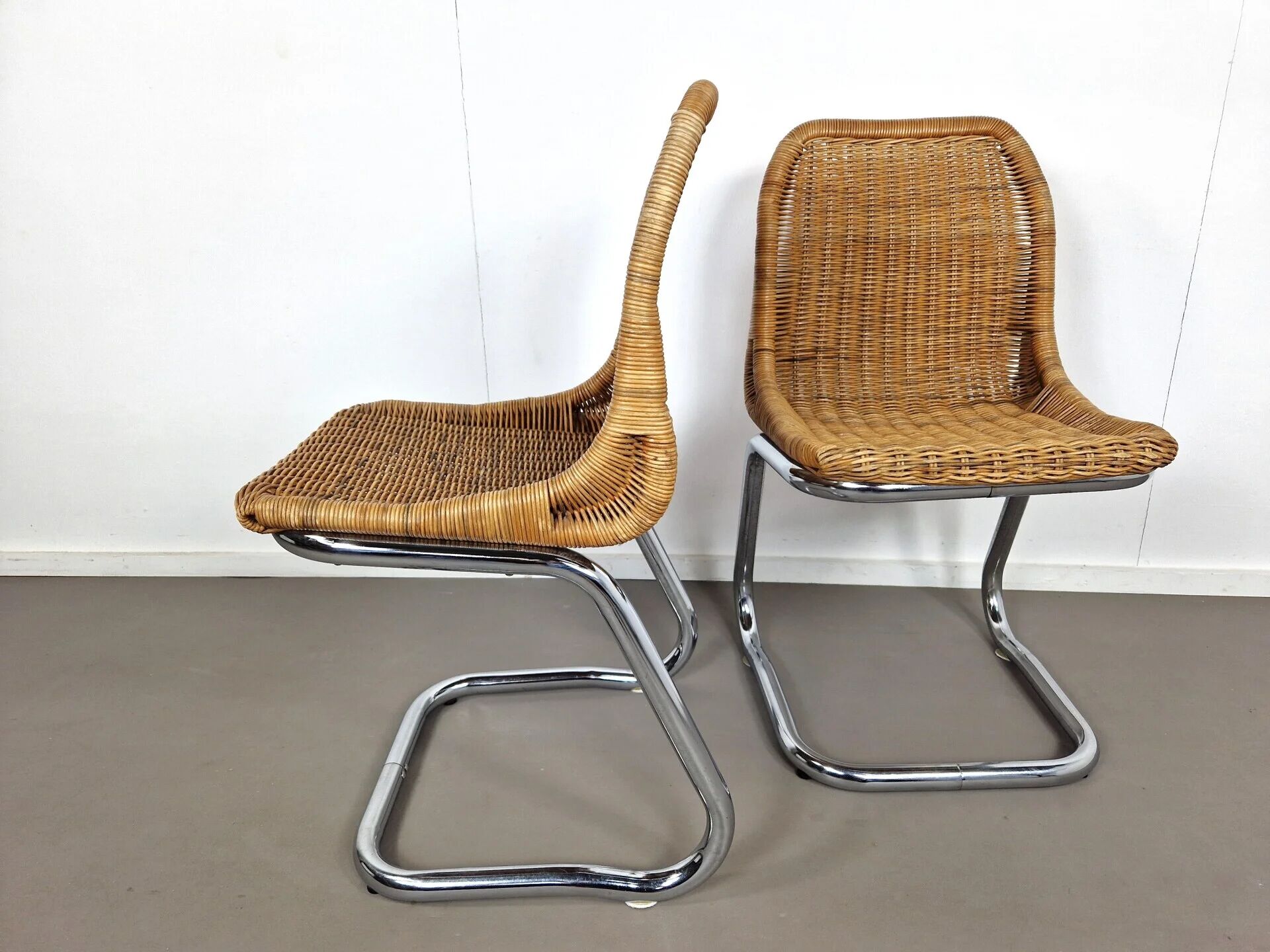 Pair of Rohé Noordwolde chairs | Rattan and chrome