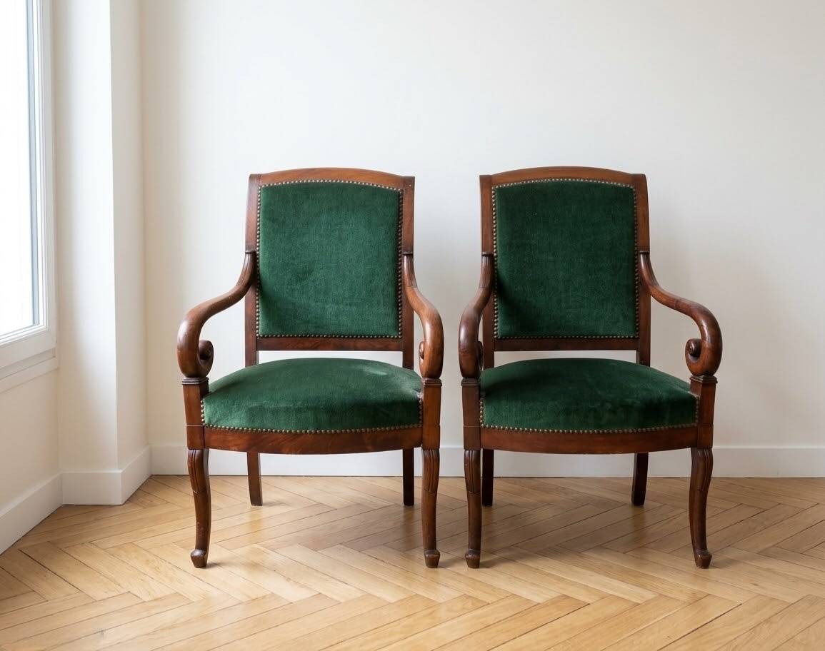 Pair of Empire armchairs in wood and green velvet