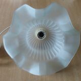Tulip-shaped hanging lamp