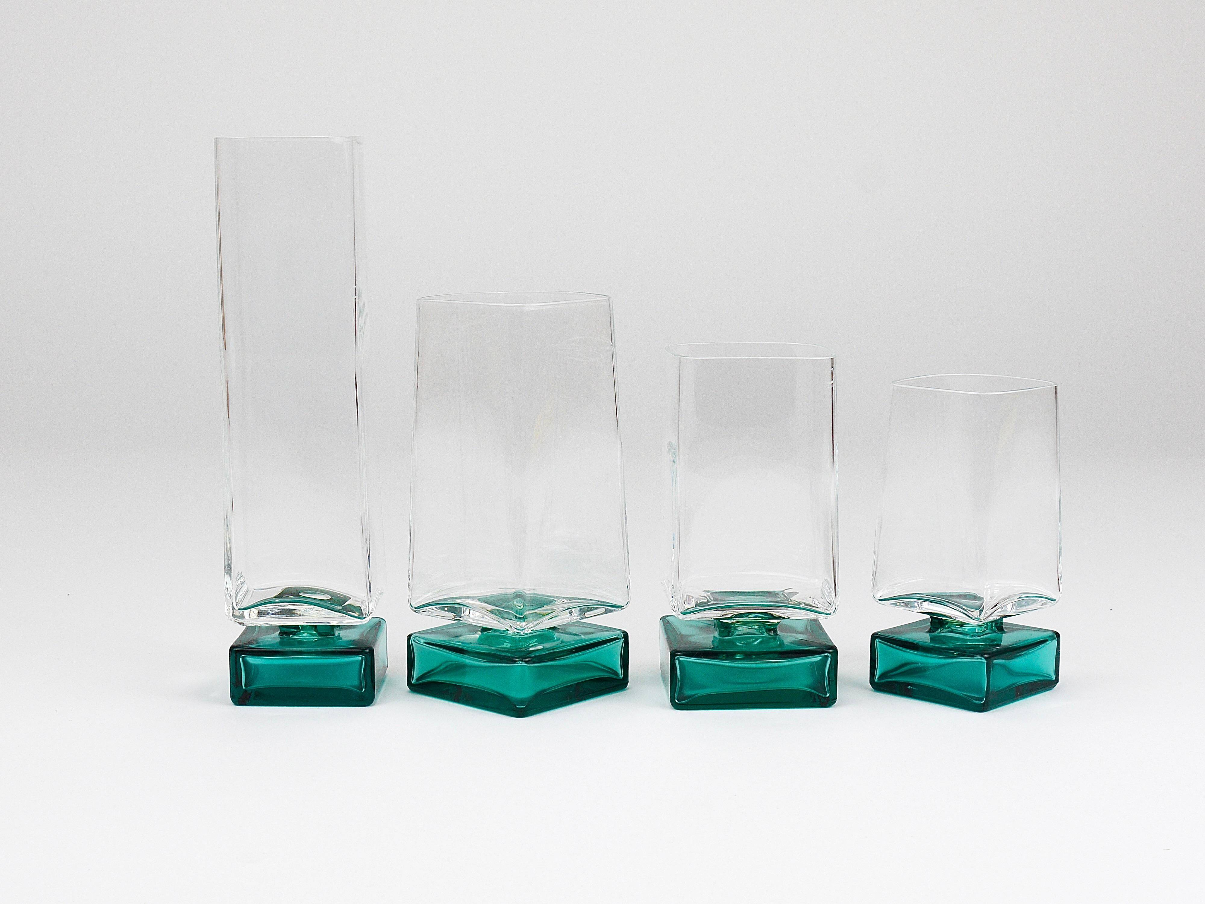 Set of 24 Luigi Bormioli Postmodern Light & Music Monet glasses, Italy, 1980s.