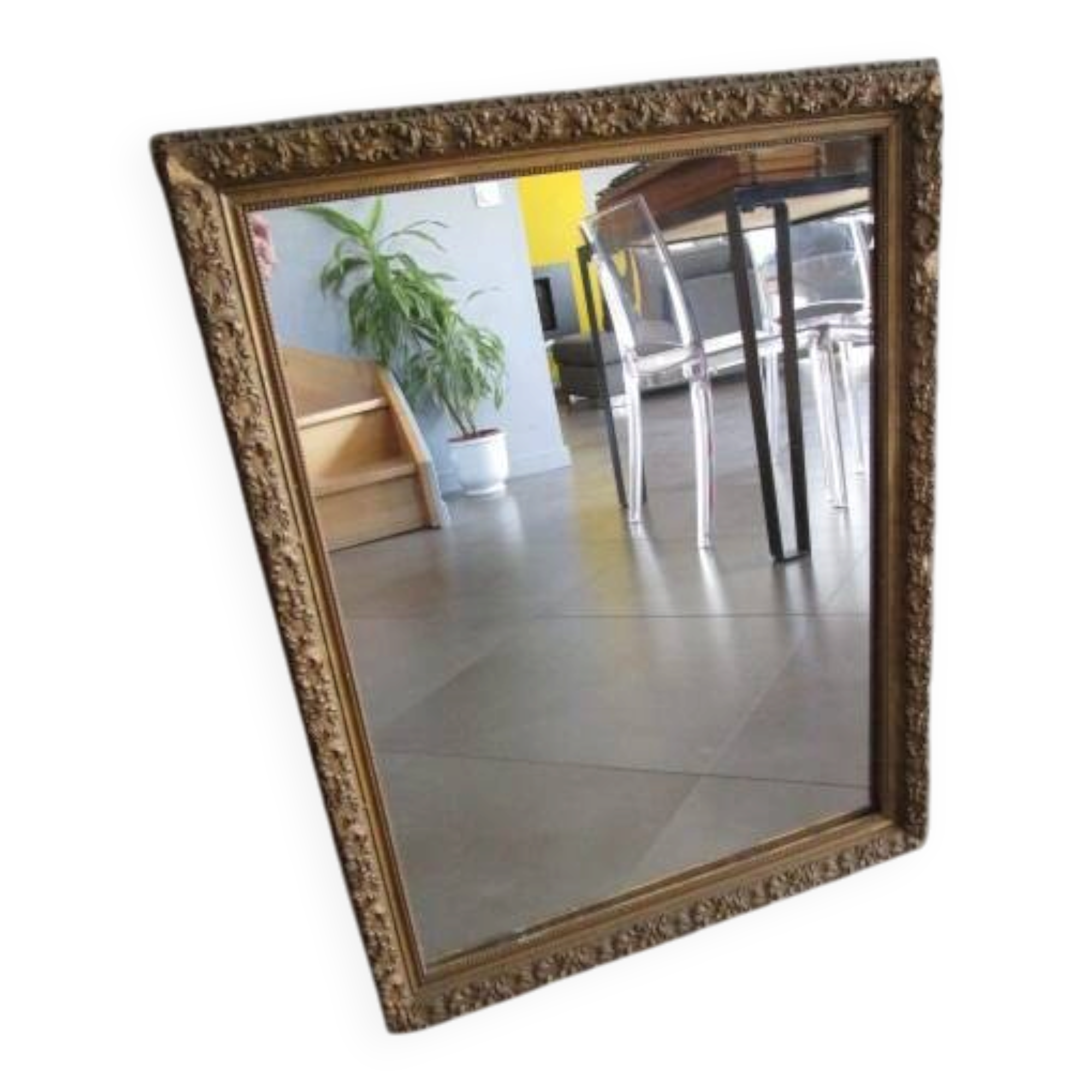 Antique mirror in wood and gilded stucco
