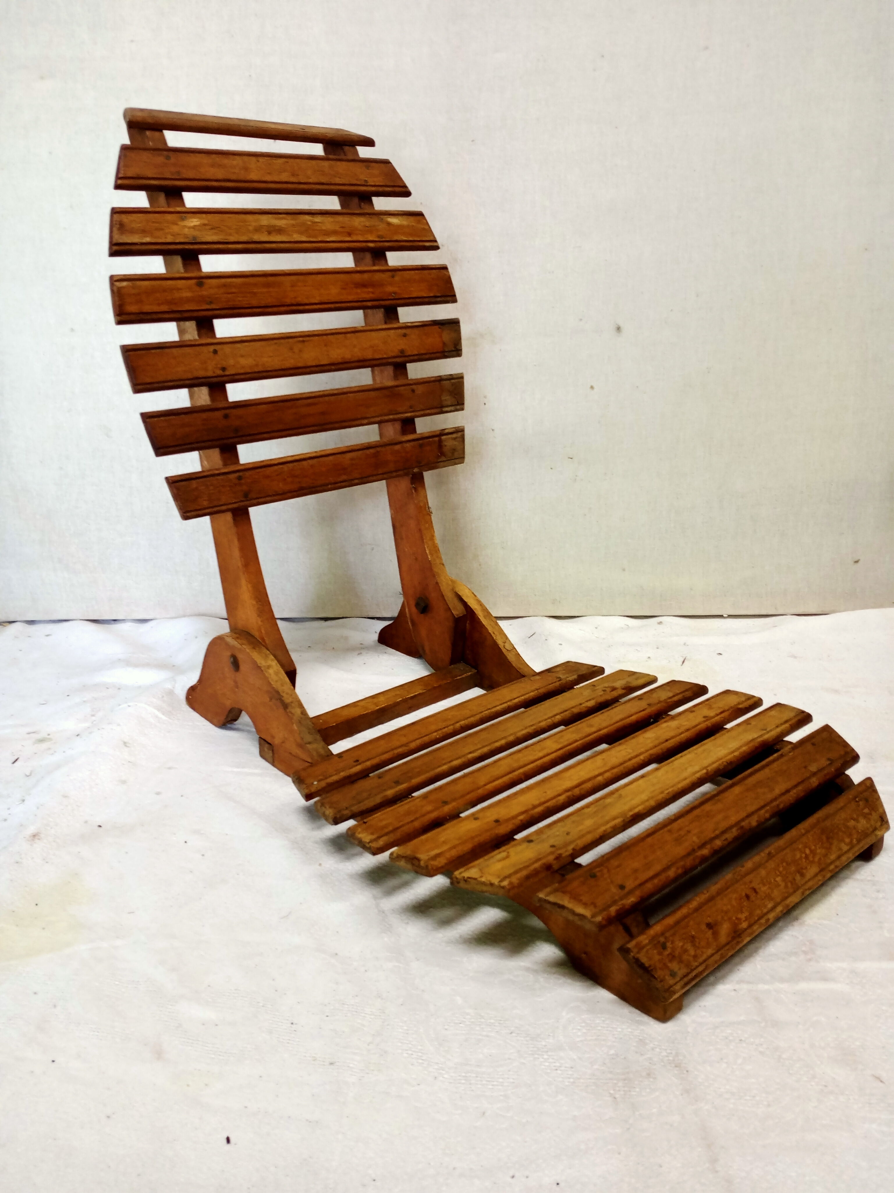 Beach folding chairs