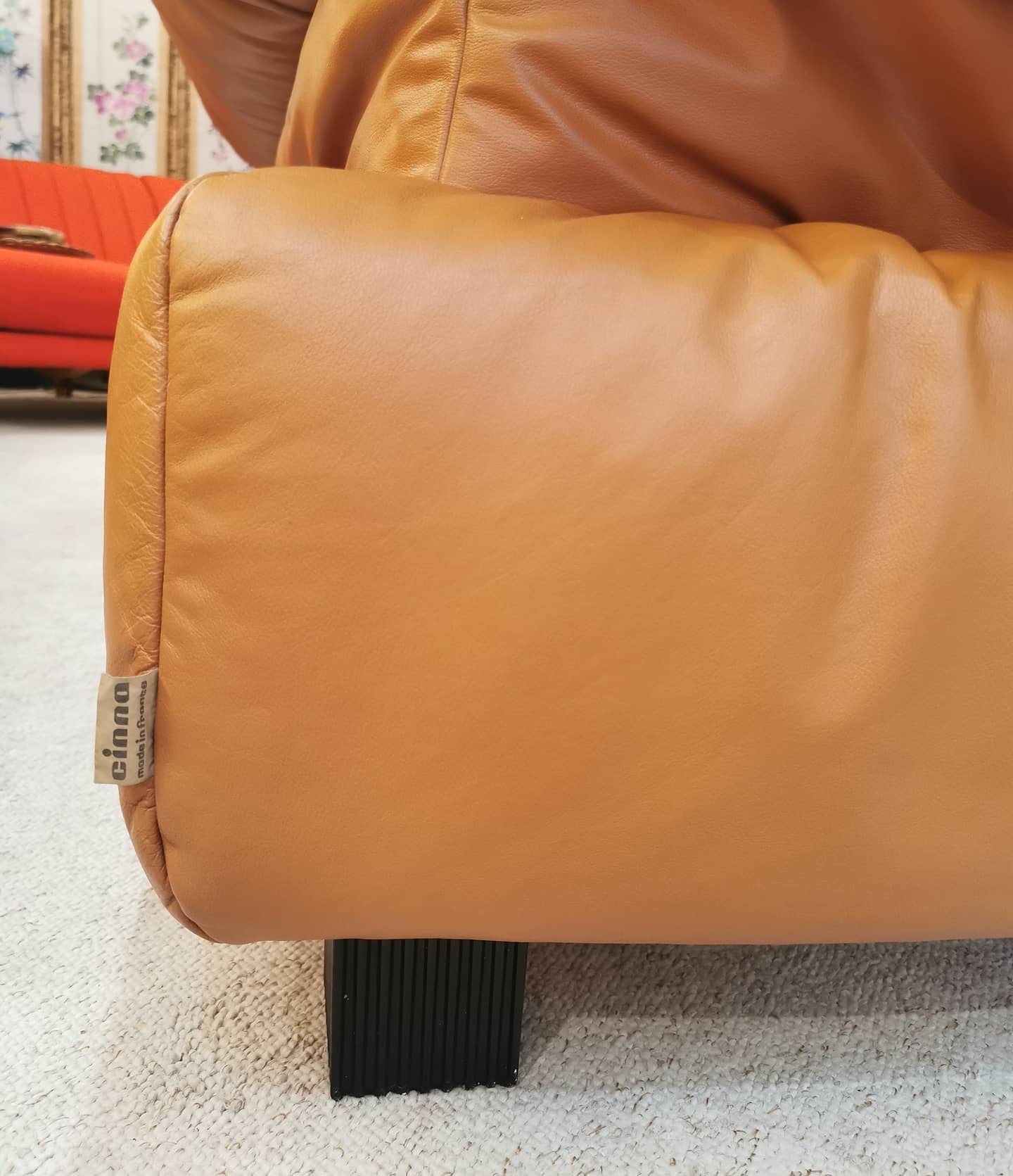 Cinna leather sofa 1980