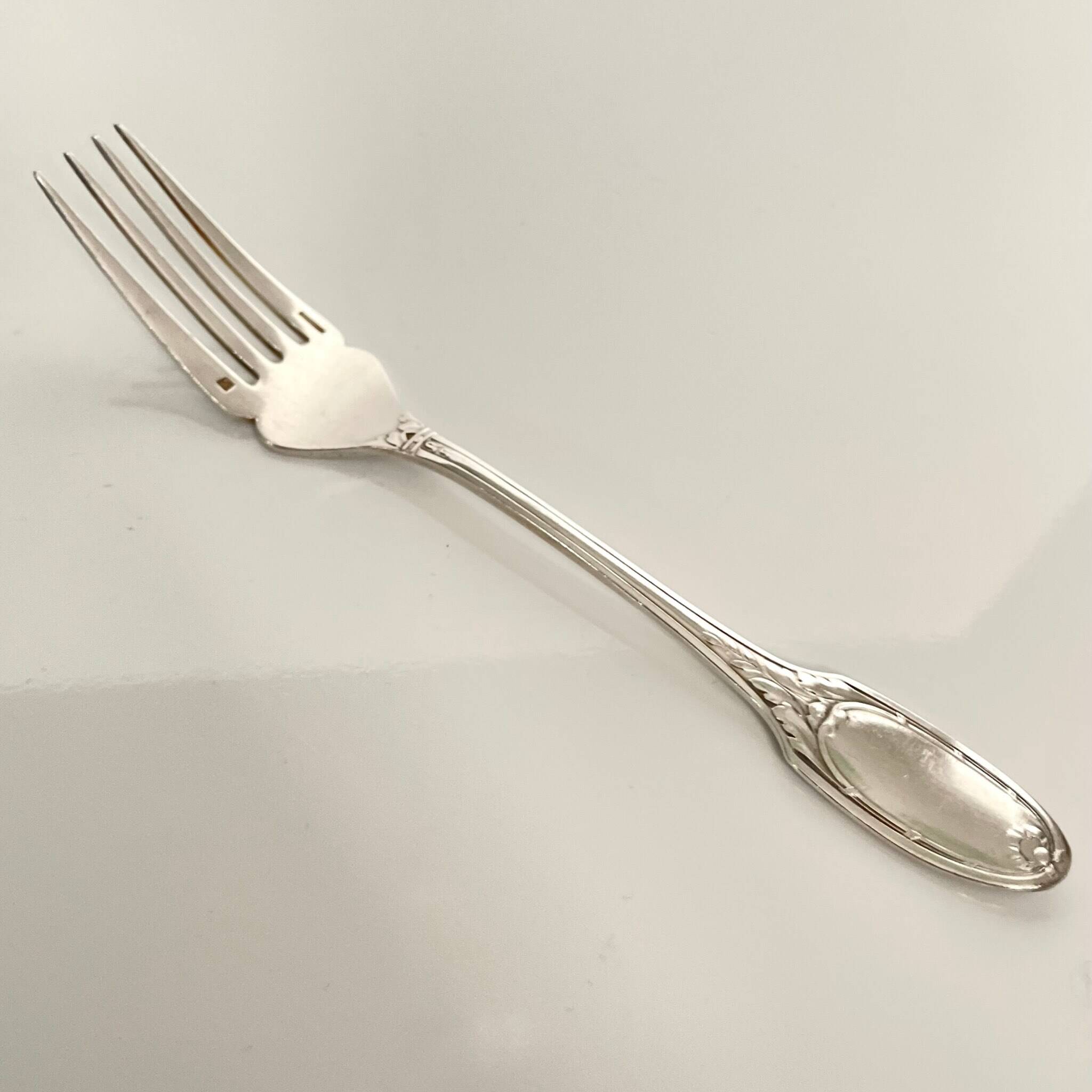 4 Marie-Antoinette Fish Forks - Christofle, Silver-Plated Metal