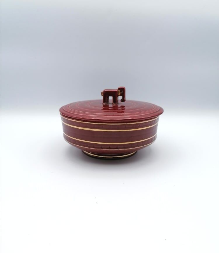Elephant red ceramic box