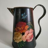 Flower pitcher