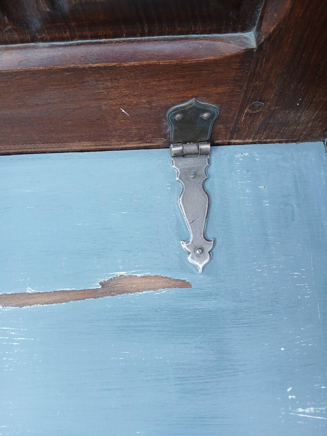 Wooden coat rack trunk