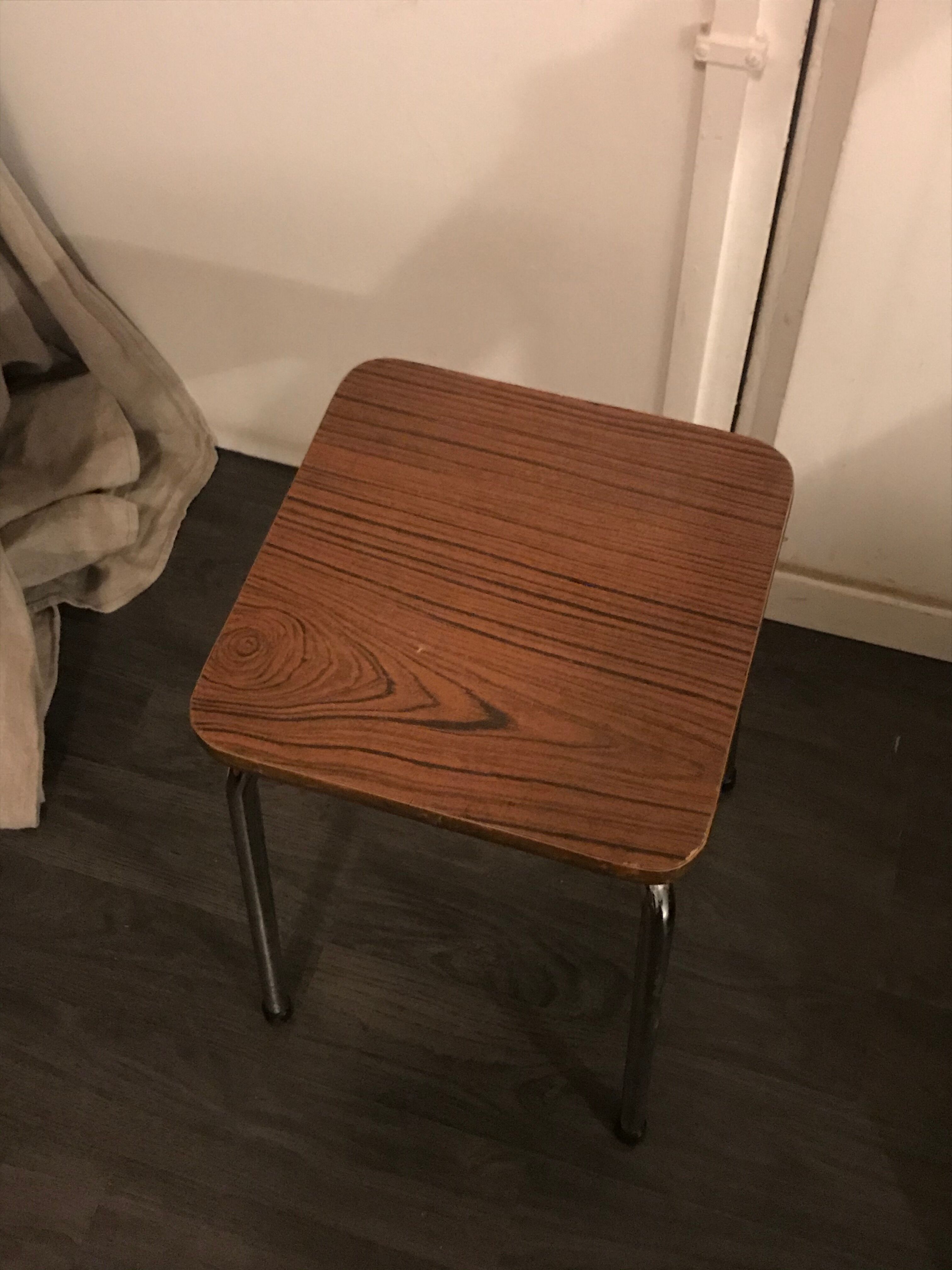 tabouret en formica marron années 70
