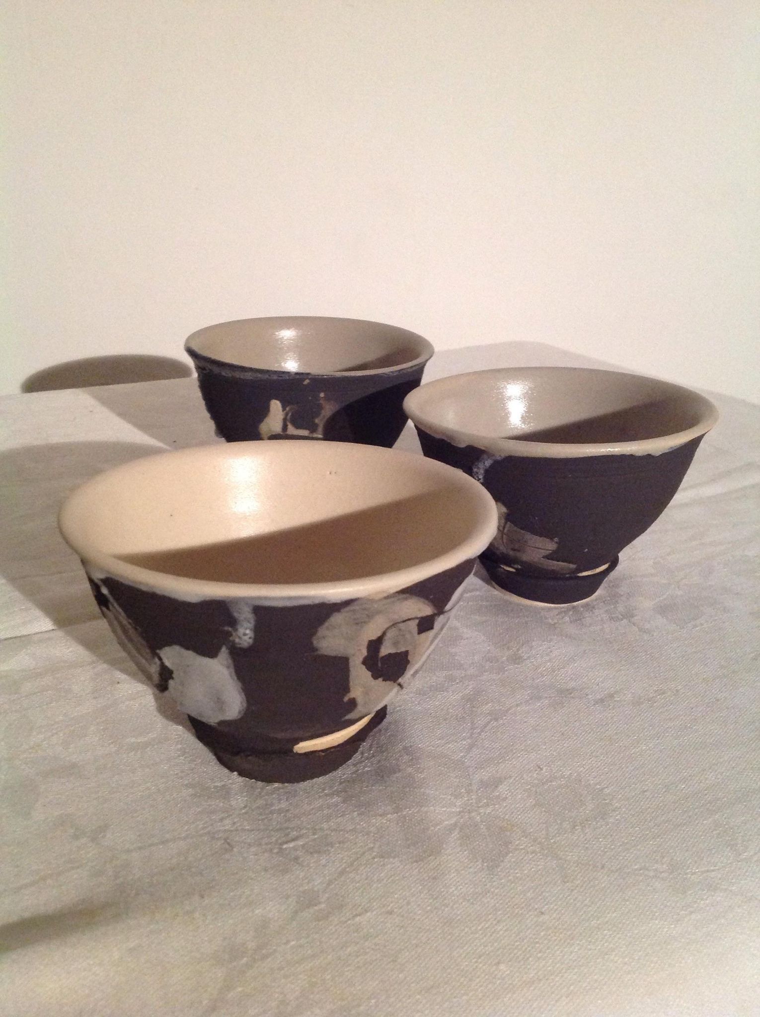 3 ceramic bowls