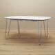 Table blanche, design italien, années 1990, production : Italie