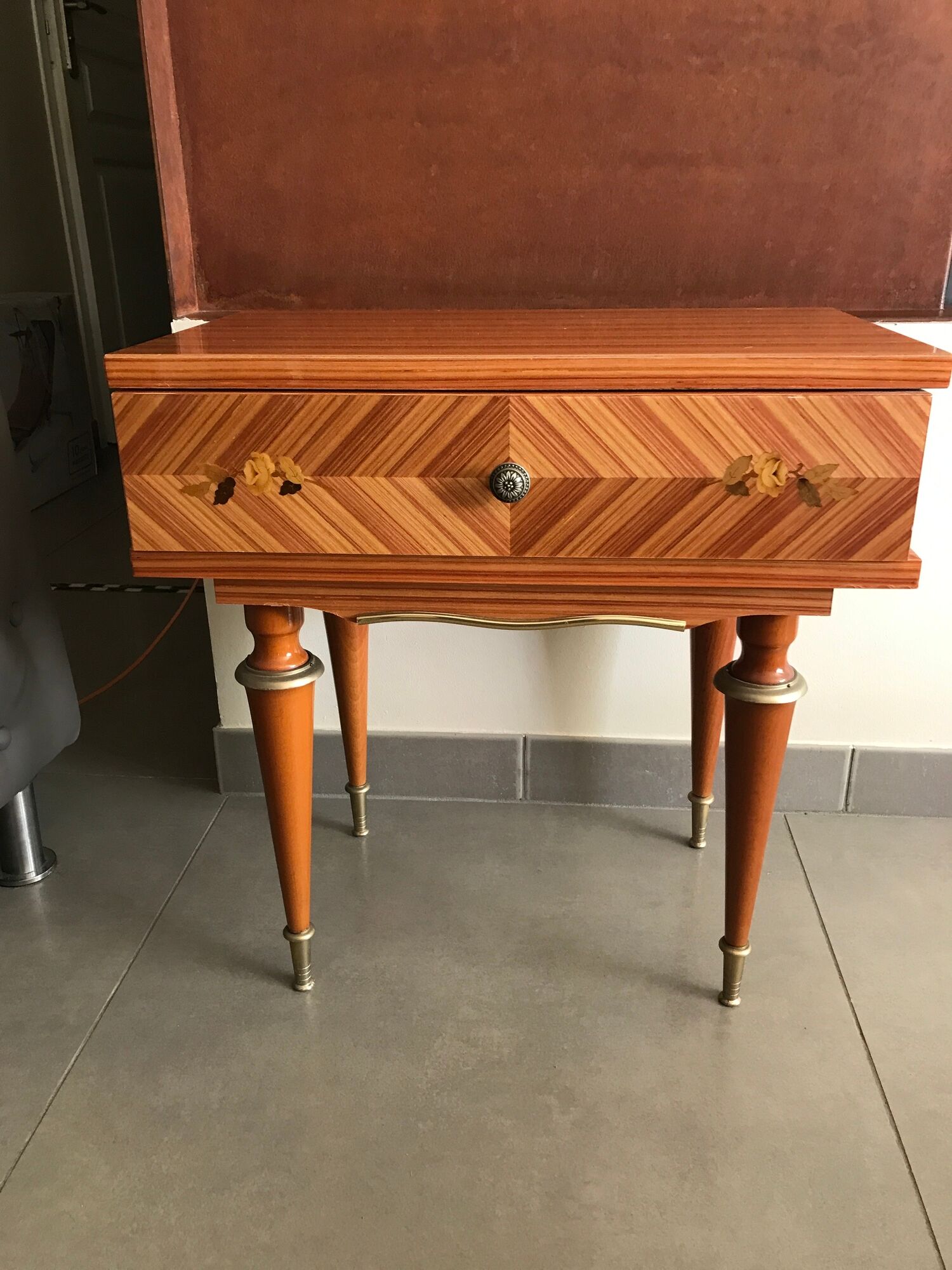 Chevet table in bois massive drawer decor de marquetry and fleur - vintage 60/70 years